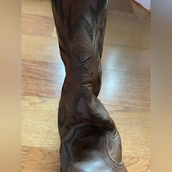 Twisted X Brown Cowboy Boots - Picture 5 of 8